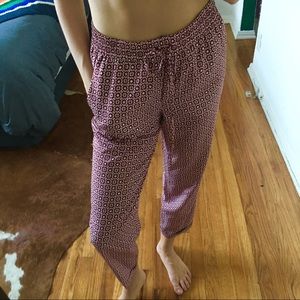 J CREW Jogger Style Light-Weight Red Printed Pants